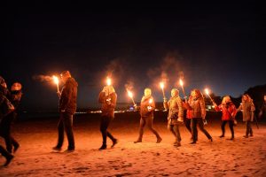 Fackellauf am Strand von Grömitz; Ostsee, 29.10.16